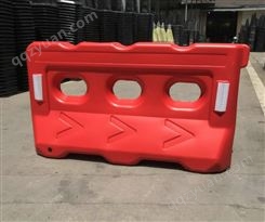 毕节注水三孔水马围挡1.8灰色围栏市政道路防撞桶施工塑料隔离栏