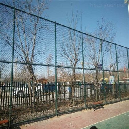 河北昌熙网业生产体育场围栏网 学校操场护栏网 篮球场围网