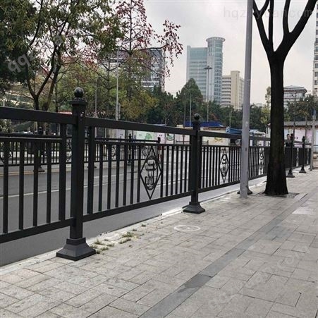 -广州款市政护栏-黑色铸铁底座镀锌喷塑护栏-佛山甲型护栏图片